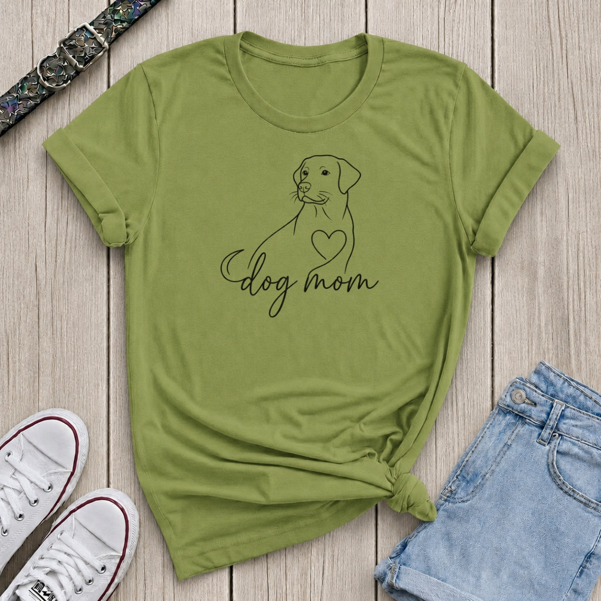 Fetchkind kiwi green dog mum labrador line art t-shirt with heart and script design UK